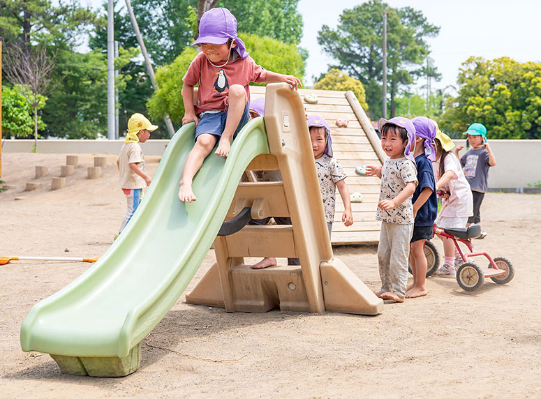 ろっくひよこプリスクールの園児（写真）