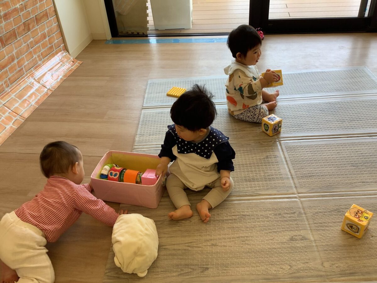 活動の様子〜0歳児クラス〜